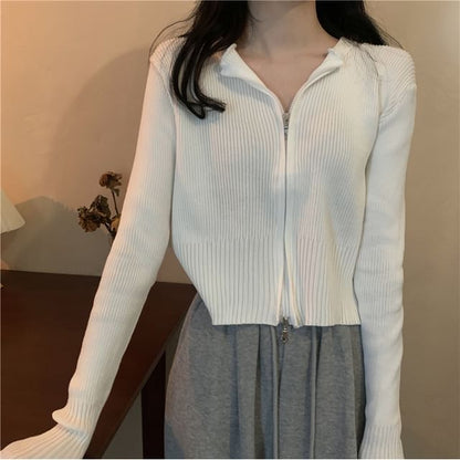 Striped V-Neck Cropped Knit Top