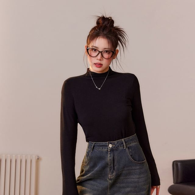 Plus Size Long Sleeve Mock Neck Plain Top