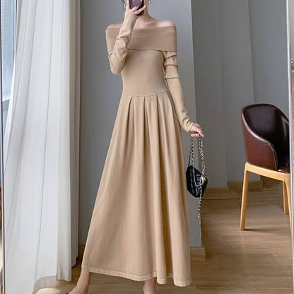 Off-Shoulder Knit Pleated Long-Sleeve A-Line Maxi Gown