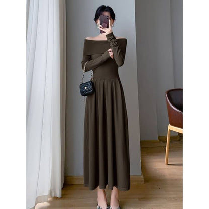 Off-Shoulder Knit Pleated Long-Sleeve A-Line Maxi Gown