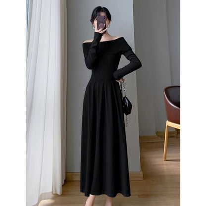 Off-Shoulder Knit Pleated Long-Sleeve A-Line Maxi Gown