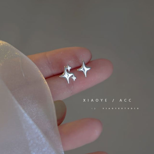 Star Earring Sterling 925 Silver Stud Asymmetrical