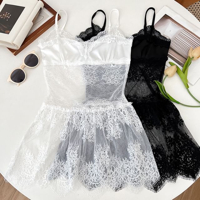 Flowy Spaghetti Strap Lace Top