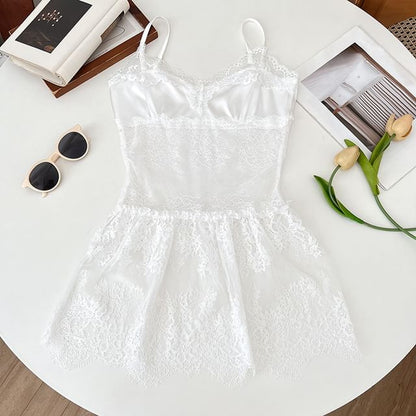 Flowy Spaghetti Strap Lace Top
