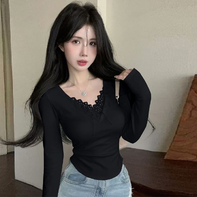 V-Neck Lace Trim Crop Top with Extended Sleeves
