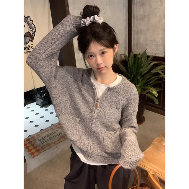 Crew Neck Zip-Up Cardigan
