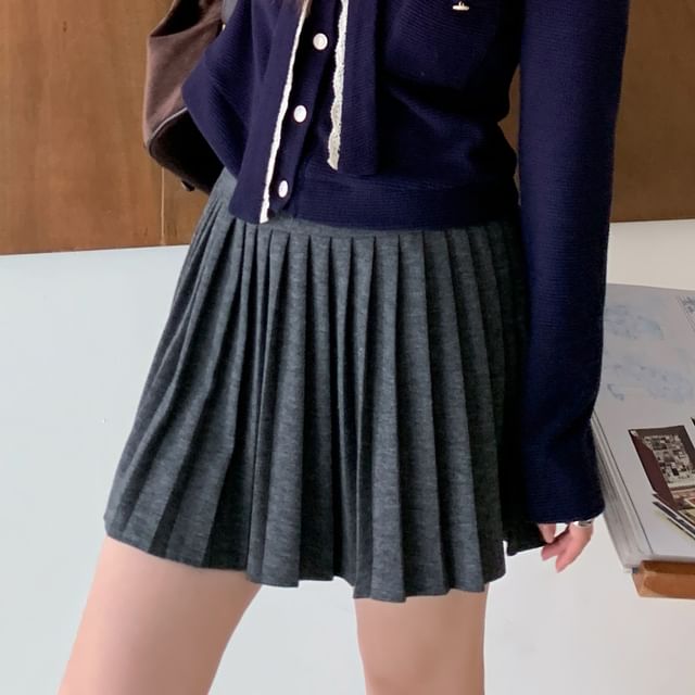 High Waist Plain Mini Pleated Skirt
