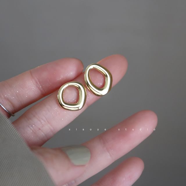 Sterling Irregular Stud Earring Silver S925