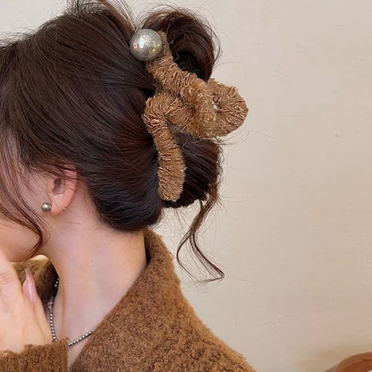 Claw Pearl Faux Hair Yarn