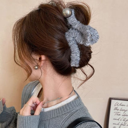 Claw Pearl Faux Hair Yarn