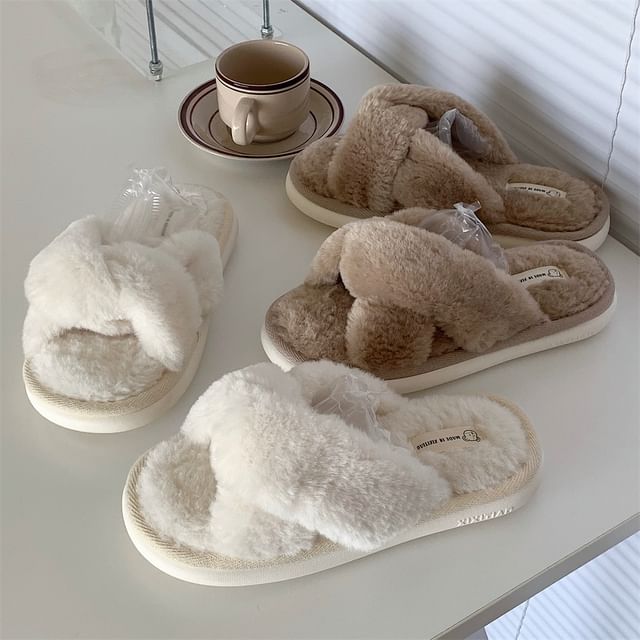 Fluffy Knot Slide Sandals