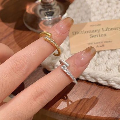 Alloy Set Open Rhinestone Ring /