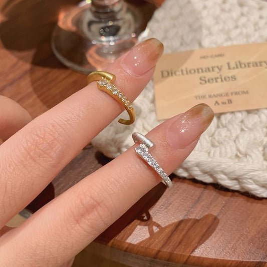 Alloy Set Open Rhinestone Ring /