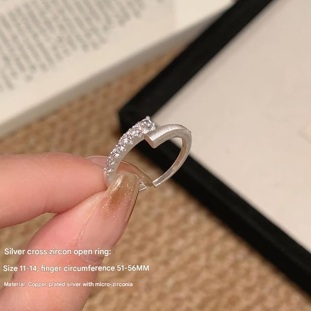 Alloy Set Open Rhinestone Ring /