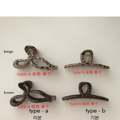 Leopard Acrylic Print Claw Hair