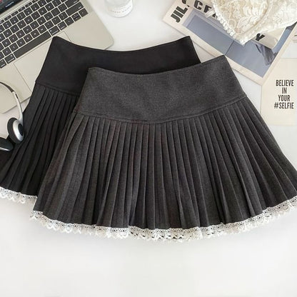 Contrast Lace Trim Pleated Mini Skirt - High Waist