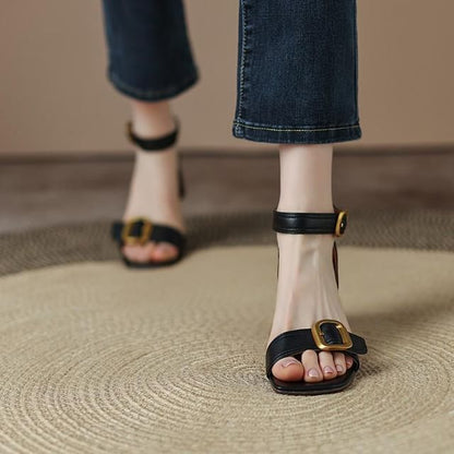 Round Heel Buckled Sandals