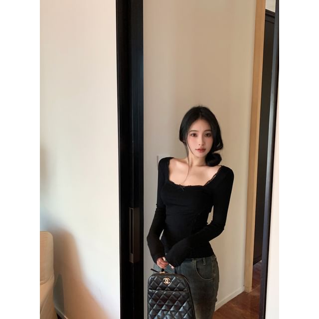 Square-Neck Bowknot Lace-Trim Tee
