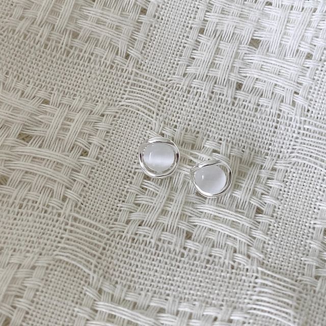 Faux Cat Alloy Earring Eye Stone Stud