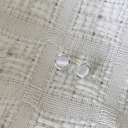 Faux Cat Alloy Earring Eye Stone Stud