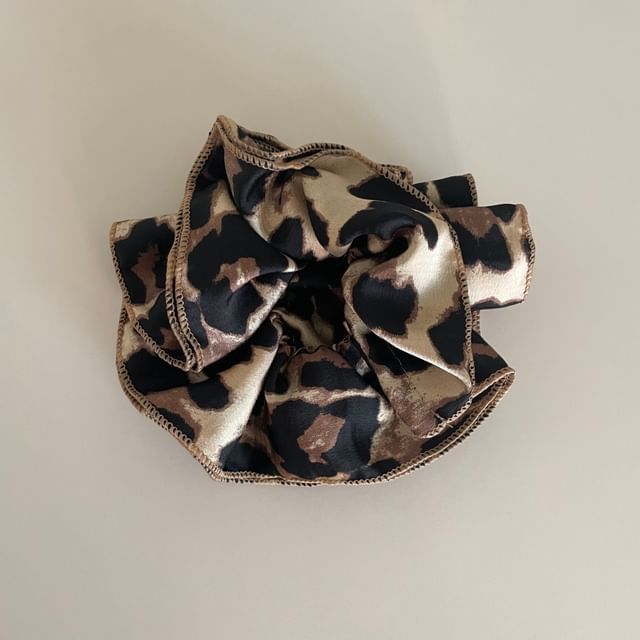 Scrunchie Leopard Print