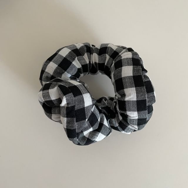 Padded Scrunchie Plaid
