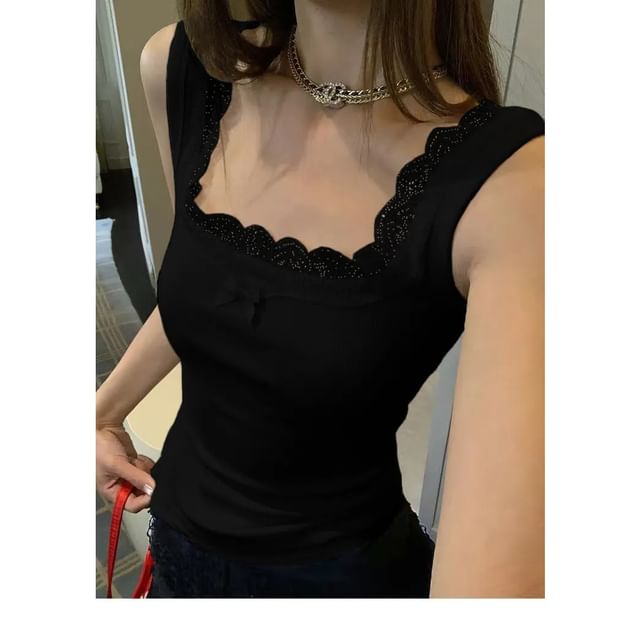Lace-Trim Scoop Neck Sleeveless Cami Top