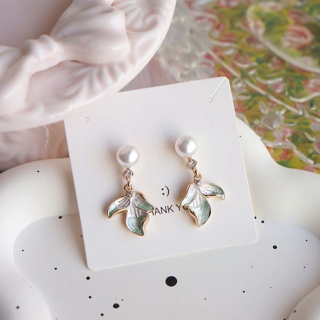 Faux Drop Clip-On / Flower Earring Pearl Rhinestone
