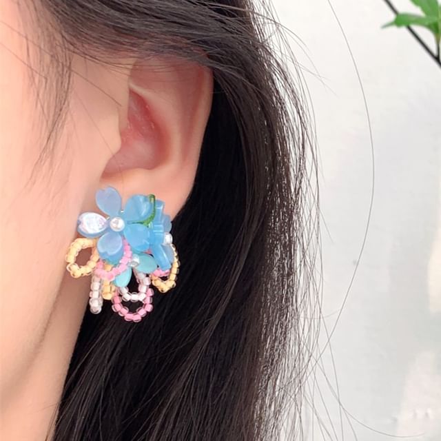 Faux Clip-On / Beaded Ear Flower Earring Pearl Stud