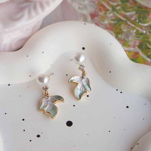 Faux Drop Clip-On / Flower Earring Pearl Rhinestone