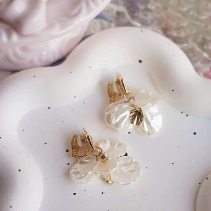 Earring / Drop Clip-On Shell Fringed