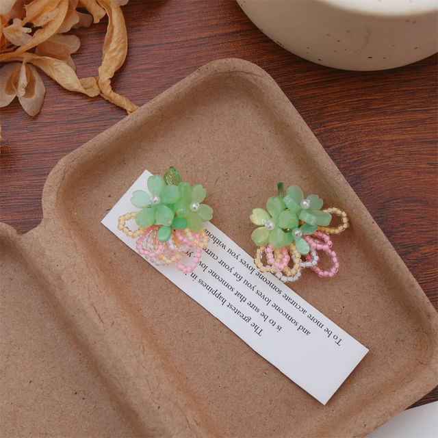 Faux Clip-On / Beaded Ear Flower Earring Pearl Stud