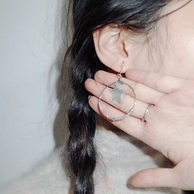 Earring Dangle Star-Shaped