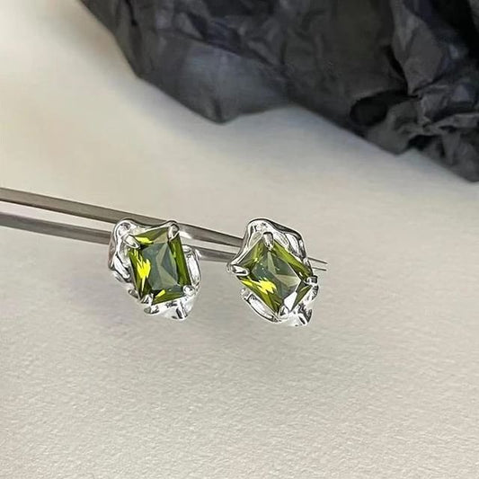 Stud Earring Gemstone