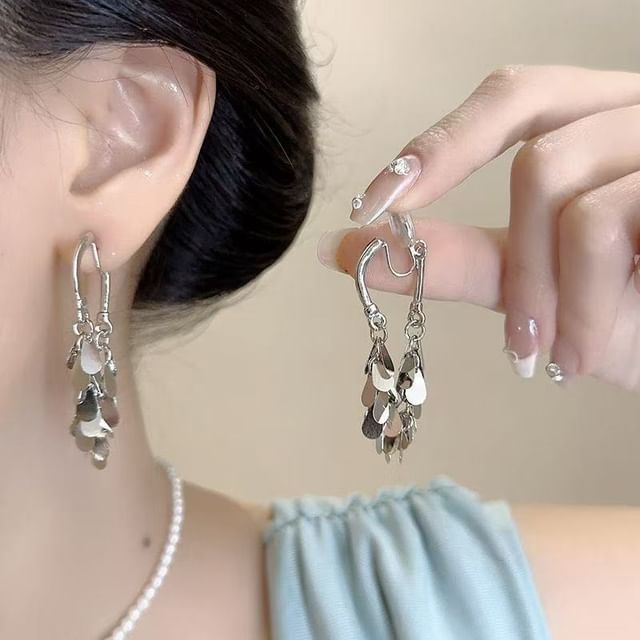 Fringed Alloy Disc Dangle Earring