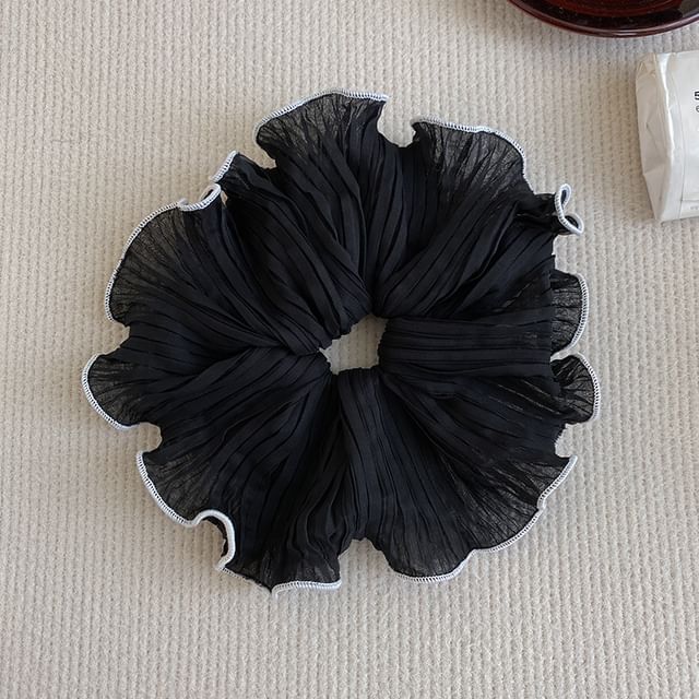 Contrast Trim Scrunchie