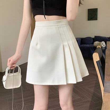 Pleated Asymmetrical Mini Skirt with Solid Fabric