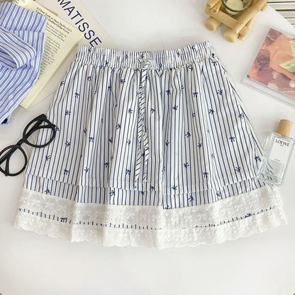 Lace-Trimmed High Waist Mini Skirt