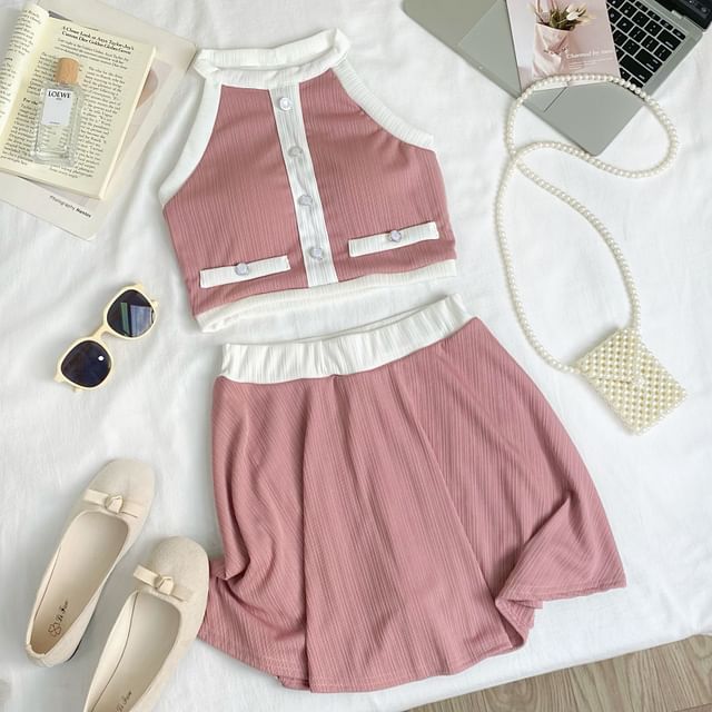 Two-Tone Sleeveless Crop Top Paired with A-Line Mini Skirt