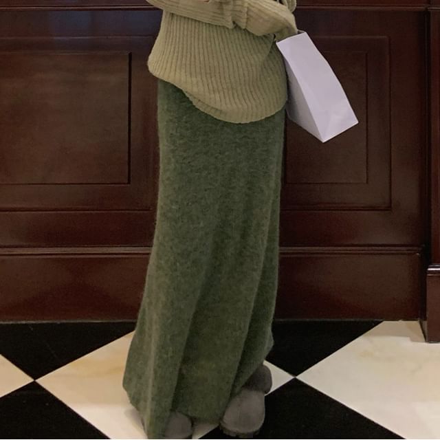 V-Neck Knit Long-Sleeve Top with High Waist Maxi Skirt