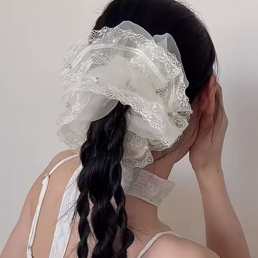 Scrunchie Lace Trim