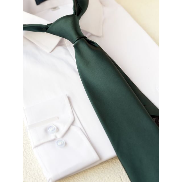 Plain Pretied Neck Tie