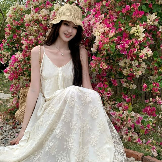 Spaghetti Strap V-Neck Lace Maxi A-Line Dress