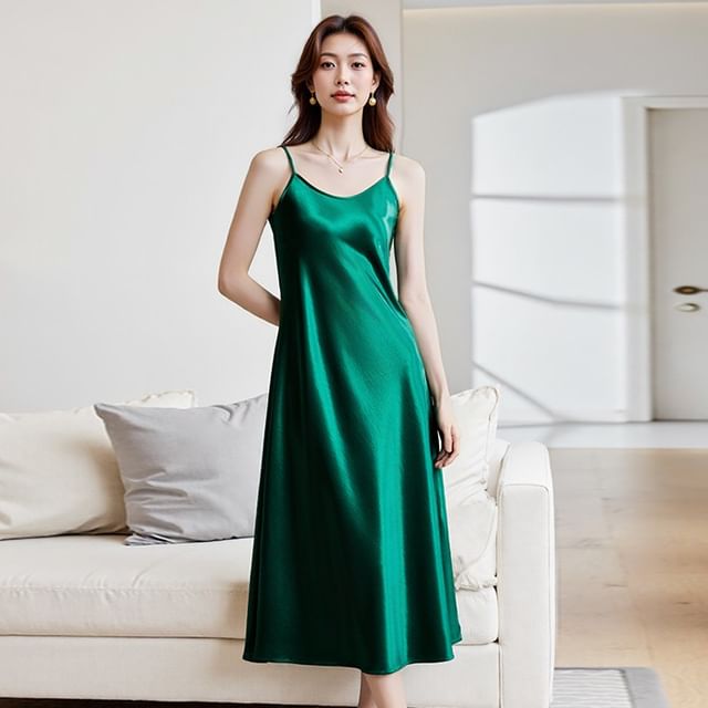 Spaghetti Strap Scoop Neck Plain Maxi Dress