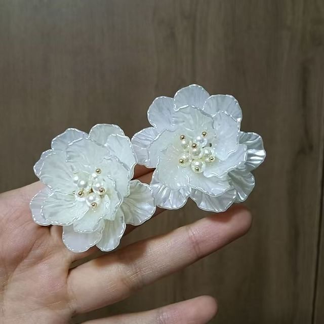 Faux Statement Pearl Earring Alloy Floral