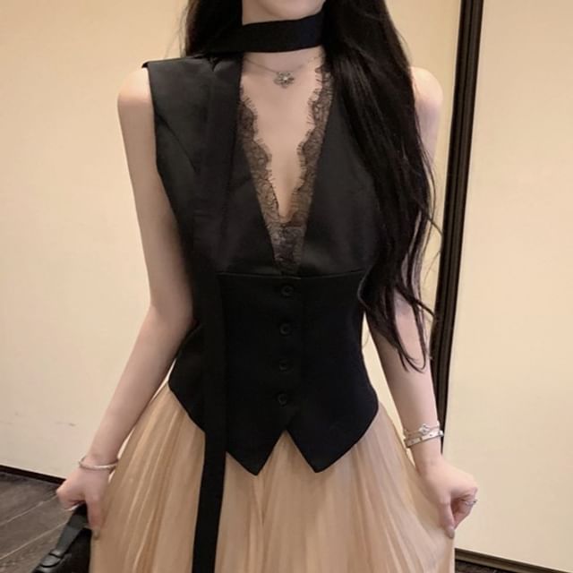 Lace Trim Vest with Skinny Scarf and Maxi Flared Skirt Set