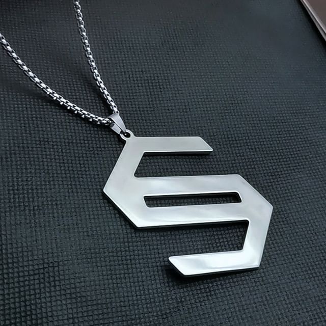 Embossed Pendant Alloy Round Box Chain Necklace (Various Designs)