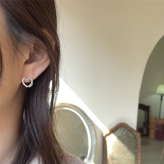 Leverback Heart Silver Sterling Ear Stud