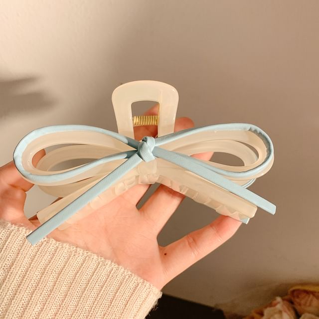 Faux Bow Leather Claw Hair