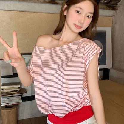 Striped Off-Shoulder Short-Sleeved Cropped Tee